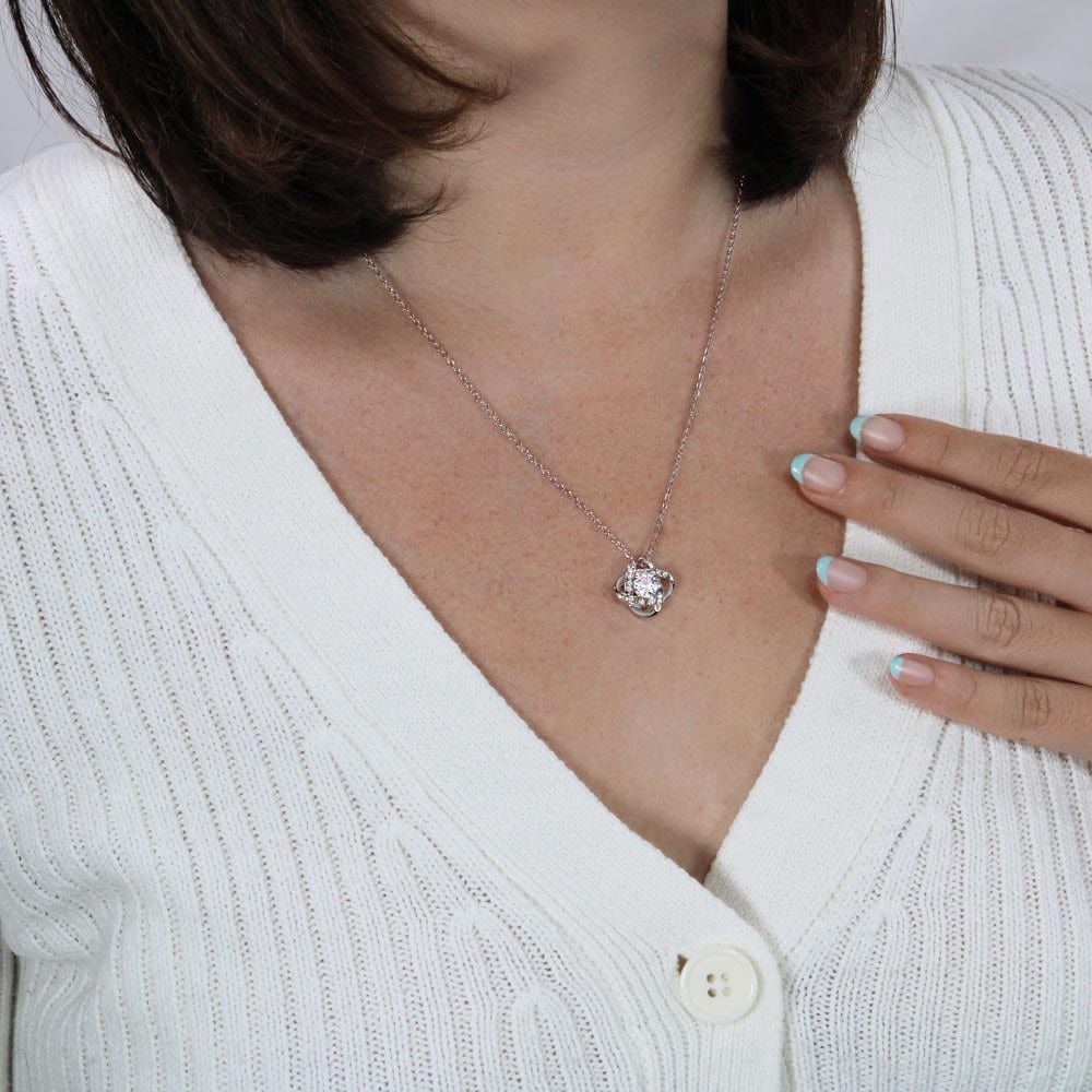 To My Beautiful Mom - A strong woman raised me - Necklace Gift
